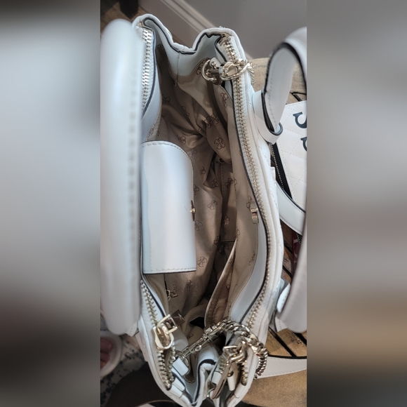 Designer Handbags - Picture 4 of 7